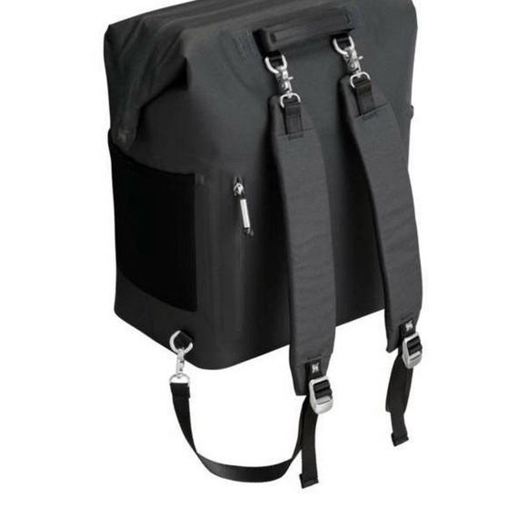 Stanley All Day Madeleine Midi Backpack CoolerJet Black: Beverage Capacity 14.8L - Picture 2 of 5